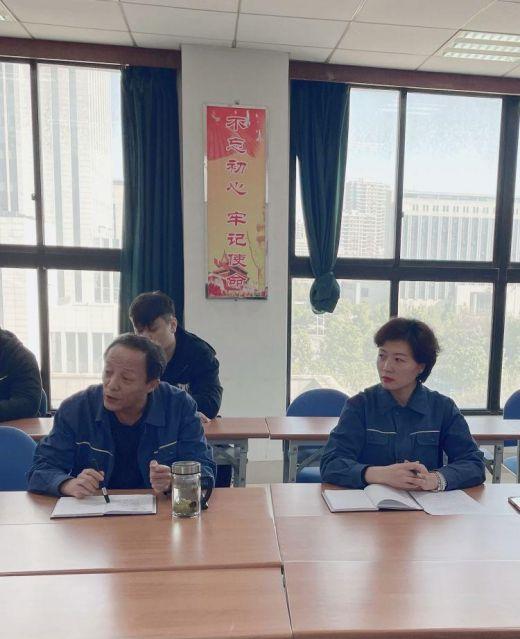 簡篇-【初心產(chǎn)發(fā) 四融五有】“五一”我在崗丨堅守詮釋責任 服務彰顯擔當