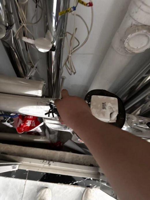 簡篇-【初心產(chǎn)發(fā) 四融五有】“五一”我在崗丨堅守詮釋責任 服務彰顯擔當