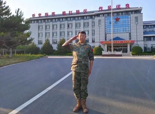 簡(jiǎn)篇-初心產(chǎn)發(fā)·紅心向黨 | 劉超:永葆戎裝底色 續(xù)寫(xiě)奮斗榮光(一)